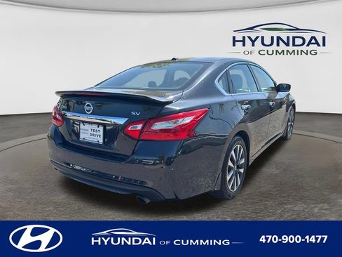 Used 2017 Nissan Altima 2.5 SV FWD image 8