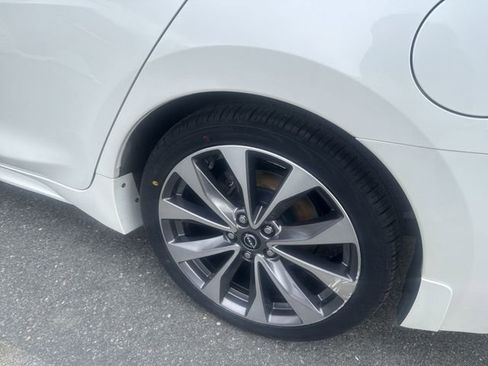Used 2023 Nissan Maxima Platinum w/ Sport Mat Group FWD image 34