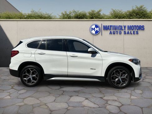 Used 2017 BMW X1 xDrive28i image 2