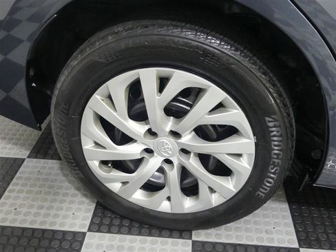 Used 2019 Toyota Corolla LE FWD image 16