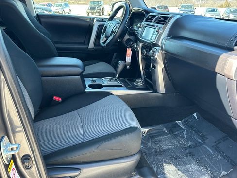 Used 2019 Toyota 4Runner SR5 w/ Wilderness Package image 8