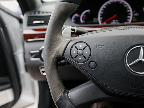 Used 2012 Mercedes-Benz S 63 AMG image 17