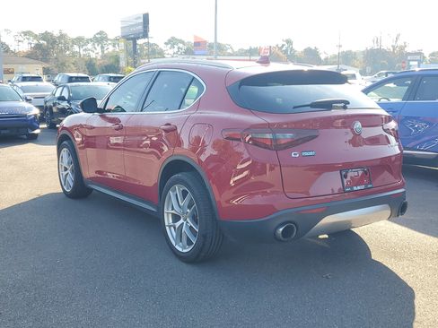 Used 2019 Alfa Romeo Stelvio AWD image 4
