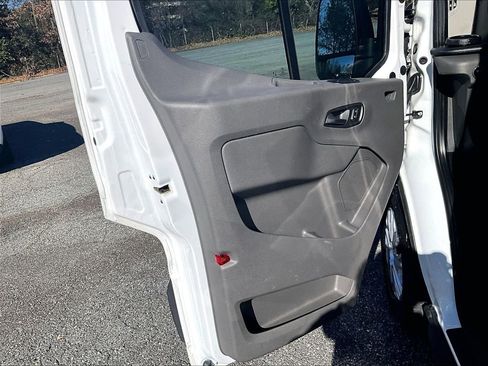 Used 2023 Ford Transit 350 XLT image 15