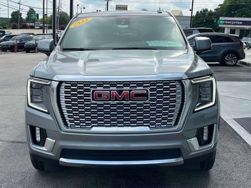 Used 2023 GMC Yukon XL Denali AWD/4WD image 8