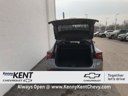Certified 2025 Chevrolet Trax LT w/ LT Convenience Package image 7