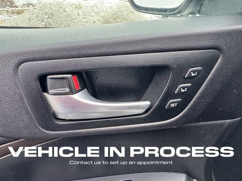 Used 2016 Toyota Highlander Limited Platinum image 13