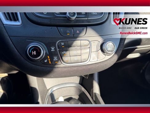 Used 2024 Chevrolet Malibu LT image 18