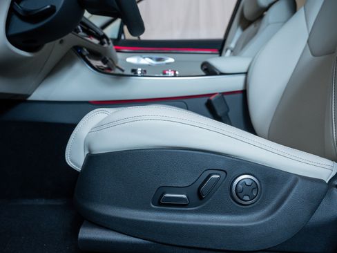 Used 2026 Genesis GV70 2.5T image 17