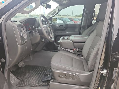 Used 2024 Chevrolet Silverado 1500 Custom image 11