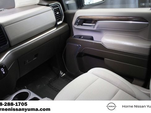 Used 2024 Chevrolet Silverado 2500 LT AWD/4WD image 11