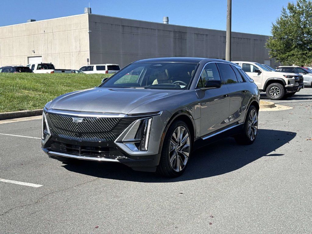 Used 2026 Cadillac Lyriq Signature Luxury w/ Nappa Leather Package AWD/4WD image 20