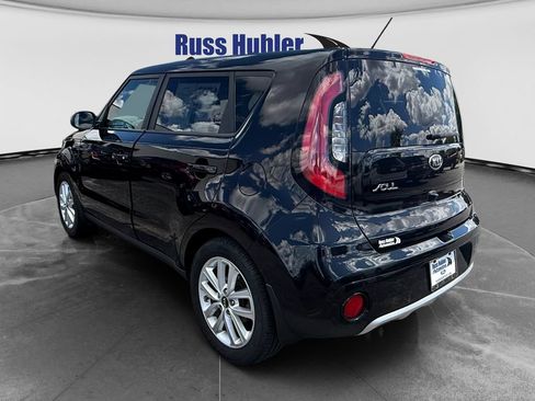 Used 2018 Kia Soul + FWD image 3