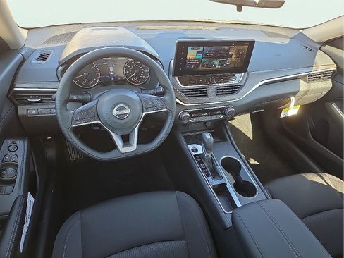 New 2026 Nissan Altima 2.5 SV FWD image 11