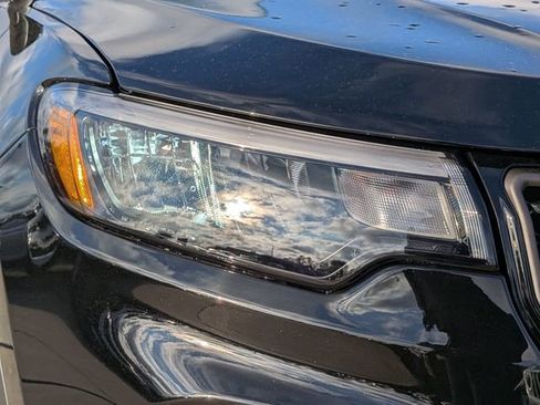 New 2026 Jeep Compass Latitude image 9