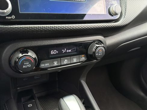 Used 2021 Nissan Kicks SV FWD image 21