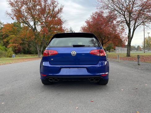 Used 2017 Volkswagen Golf 4-Door image 26