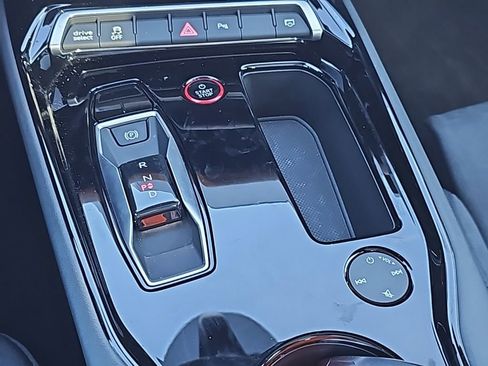 Used 2022 Audi e-tron GT Premium Plus image 7