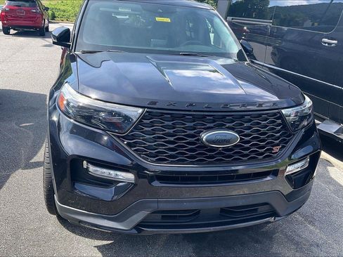 Used 2020 Ford Explorer Limited AWD/4WD image 6