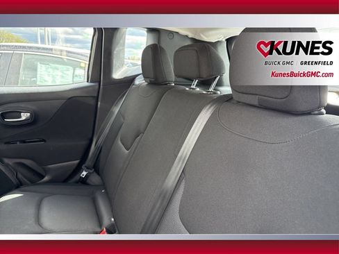 Used 2020 Jeep Renegade Sport FWD image 32