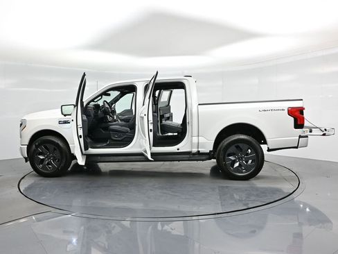 New 2025 Ford F150 Lightning Lariat w/ Max Trailer Tow Package image 37