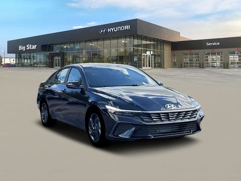 New 2026 Hyundai Elantra Sport image 11