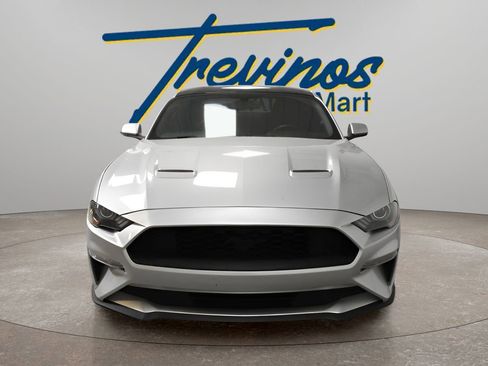 Used 2019 Ford Mustang Coupe w/ Black Accent Package RWD image 4
