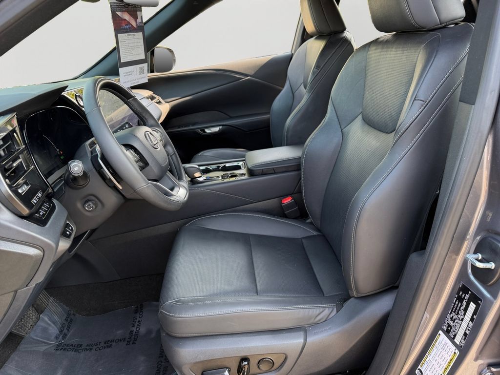 Certified 2023 Lexus RX 350 w/ Cold Area Package AWD/4WD image 16