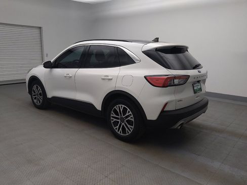 Used 2020 Ford Escape SEL image 3