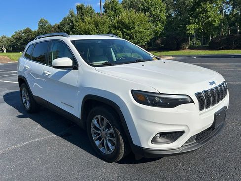 Used 2021 Jeep Cherokee Latitude Plus FWD image 14