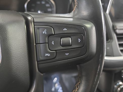 Used 2021 GMC Yukon XL AT4 w/ AT4 Premium Plus Package AWD/4WD image 19