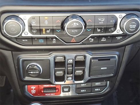 Used 2021 Jeep Wrangler Unlimited Rubicon 4xe w/ Cold Weather Group image 18