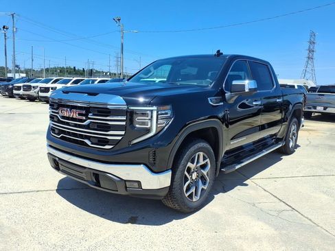 New 2026 GMC Sierra 1500 SLT w/ SLT Premium Plus Package AWD/4WD image 3