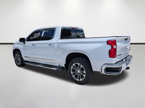 Used 2022 Chevrolet Silverado 1500 High Country w/ Technology Package AWD/4WD image 6
