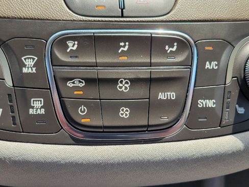 Used 2022 Chevrolet Malibu LT image 20