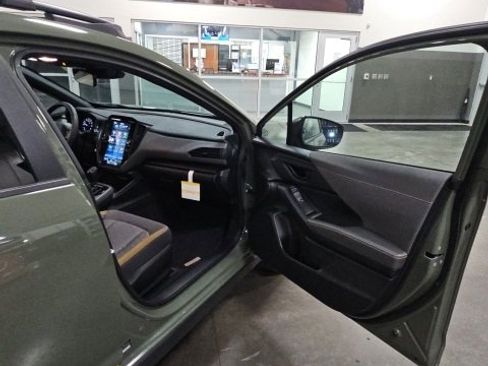 Certified 2025 Subaru Crosstrek 2.5i Sport w/ Crosstrek Mirror Package image 40