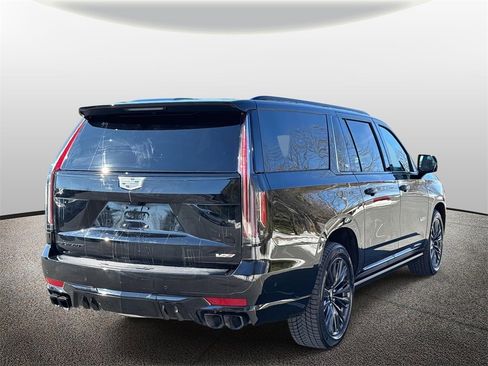 Certified 2023 Cadillac Escalade ESV V w/ LPO, ONYX Package image 2