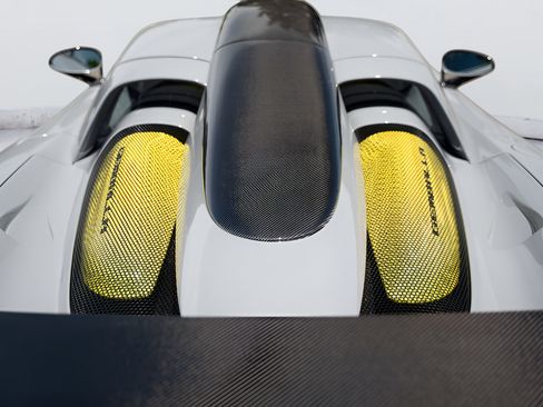 Used 2004 Porsche Carrera GT RWD image 17