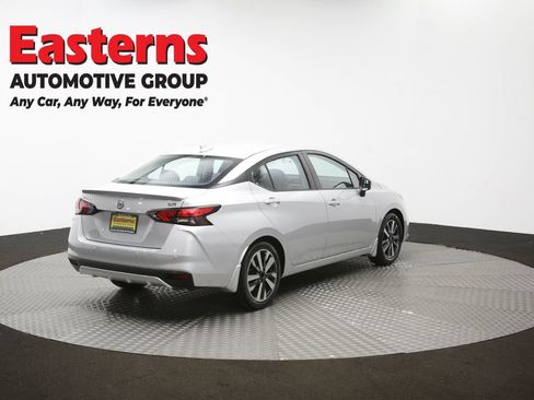 Used 2020 Nissan Versa SR w/ Convenience Package image 39