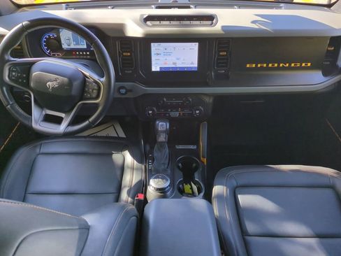 Used 2021 Ford Bronco Badlands image 15