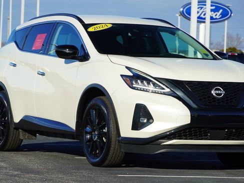 Used 2024 Nissan Murano SV w/ SV Midnight Edition Package image 2