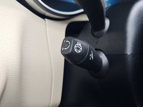 Used 2021 Mercedes-Benz GLC 300 4MATIC image 21