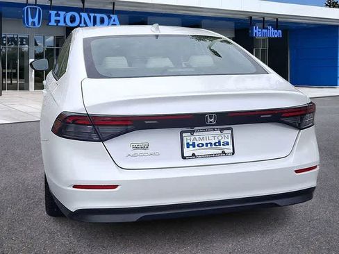 Certified 2025 Honda Accord LX image 7