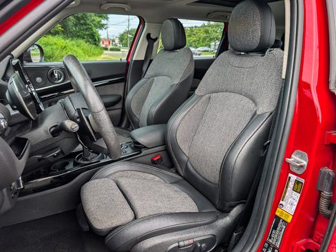 Used 2022 MINI Cooper Clubman S w/ Premium Package AWD/4WD image 14