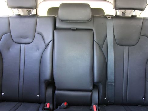 Certified 2024 Kia Sorento S w/ Panoramic Sunroof Package FWD image 56