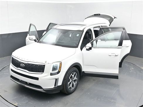 Used 2020 Kia Telluride EX image 52