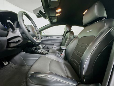Used 2021 Kia Forte GT-Line image 13
