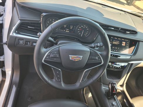 Used 2026 Cadillac XT5 Premium Luxury w/ Driver Assist Package FWD image 27