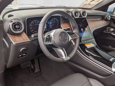 New 2026 Mercedes-Benz GLC 300 4MATIC image 3