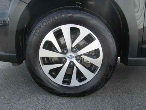 Used 2023 Subaru Outback Premium AWD/4WD image 8